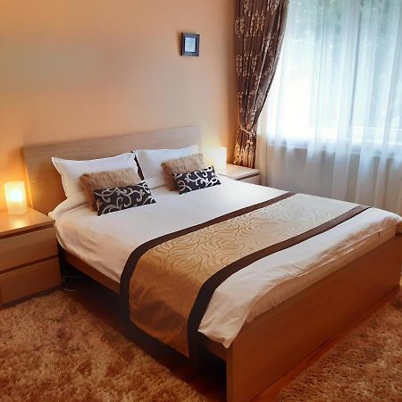 Apartament Central Piatra Neamt Ngoại thất bức ảnh