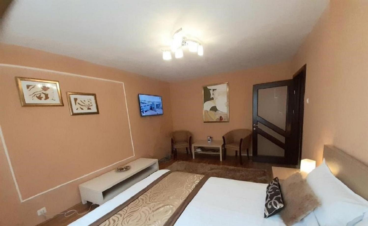 Apartament Central Piatra Neamt Ngoại thất bức ảnh