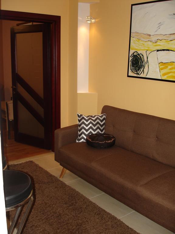 Apartament Central Piatra Neamt Ngoại thất bức ảnh